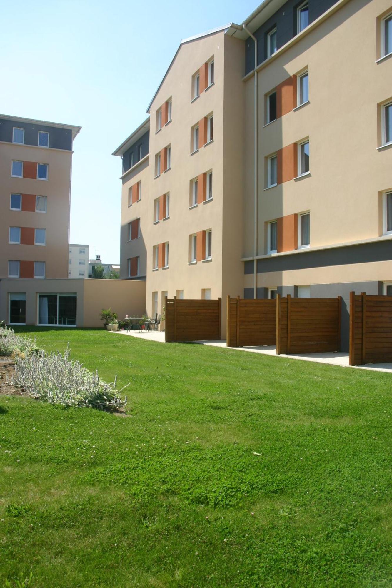 Sejours & Affaires Caen Le Clos Beaumois Εξωτερικό φωτογραφία