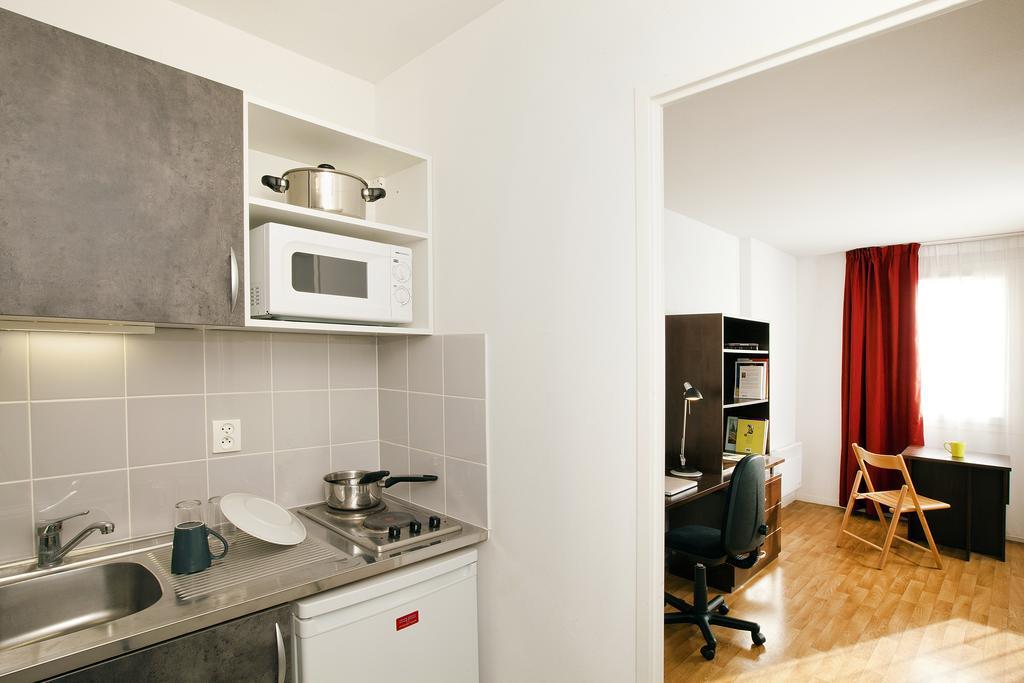 Sejours & Affaires Caen Le Clos Beaumois Εξωτερικό φωτογραφία