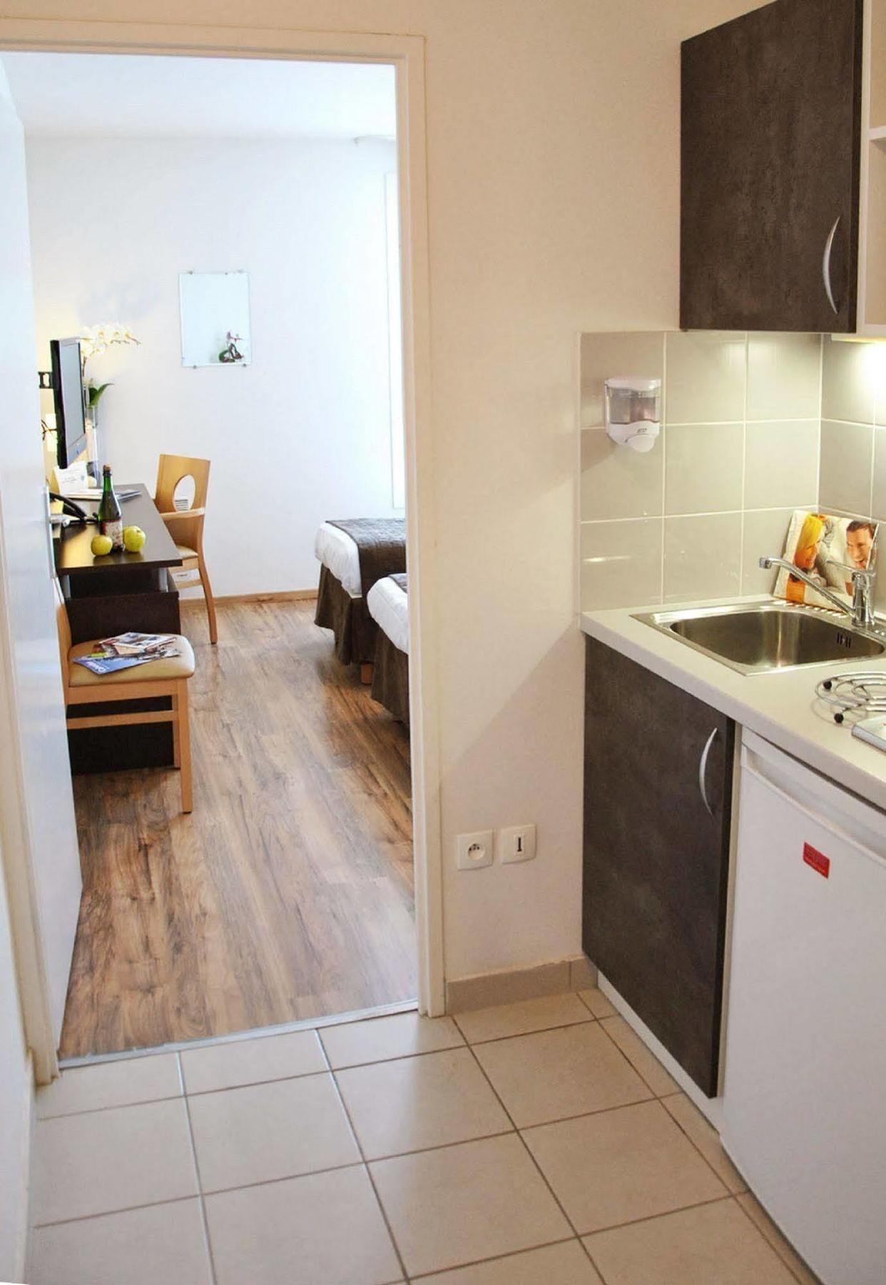 Sejours & Affaires Caen Le Clos Beaumois Εξωτερικό φωτογραφία